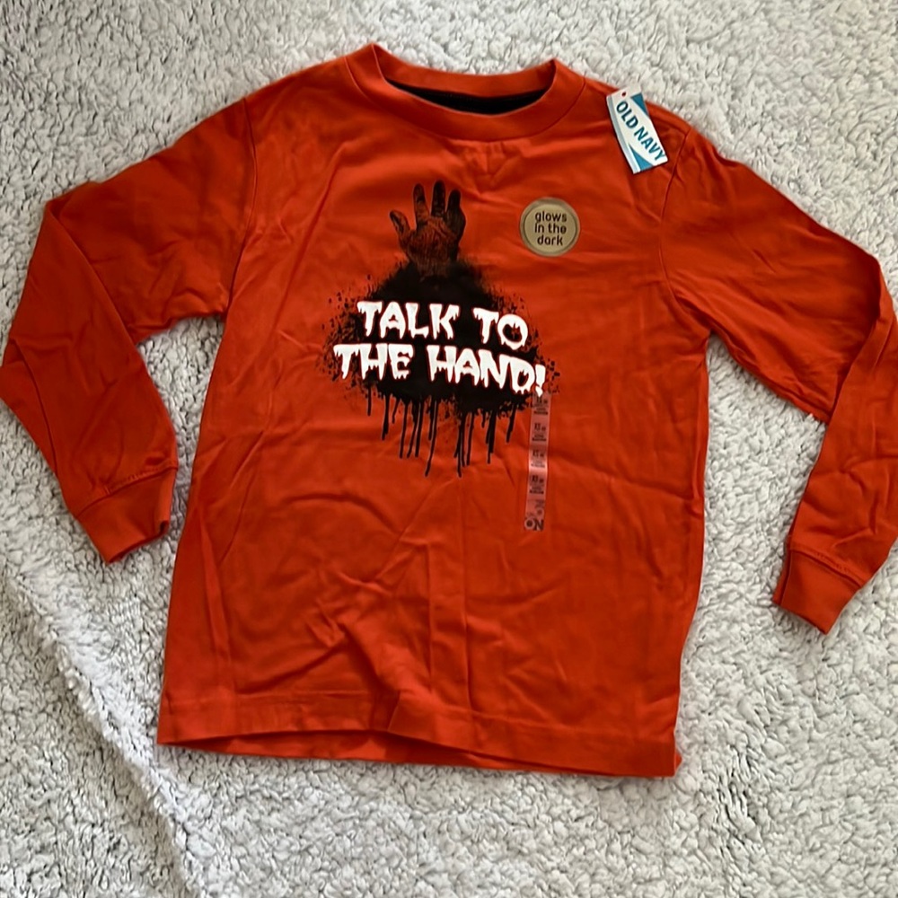 New Old Navy Long Sleeve Halloween Tee